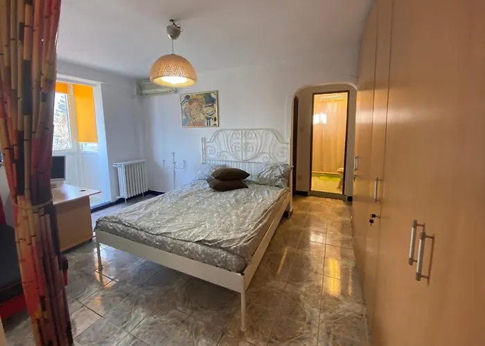 Piata Resita Host Apartmán *