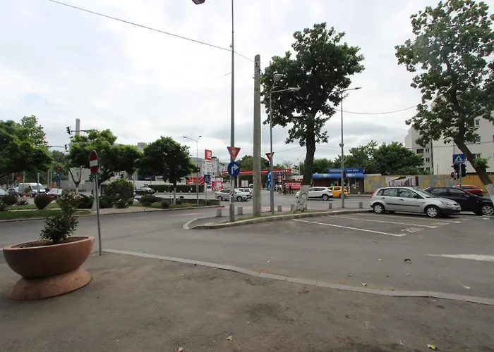 Piata Resita Host * Bucarest